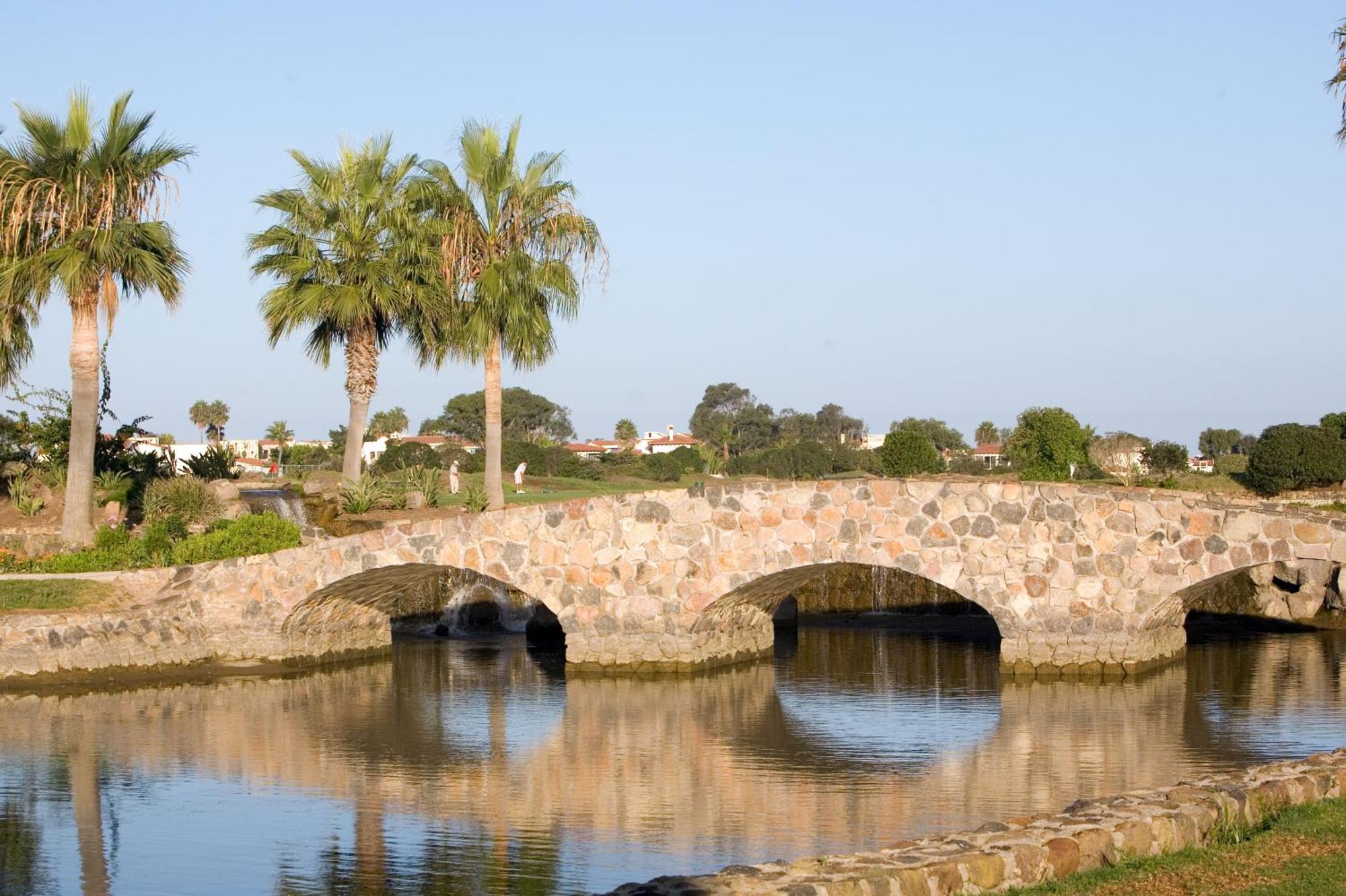ホテル Hacienda Bajamar La Mision エクステリア 写真