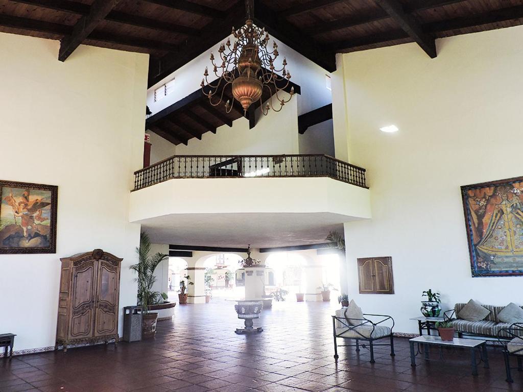 ホテル Hacienda Bajamar La Mision エクステリア 写真