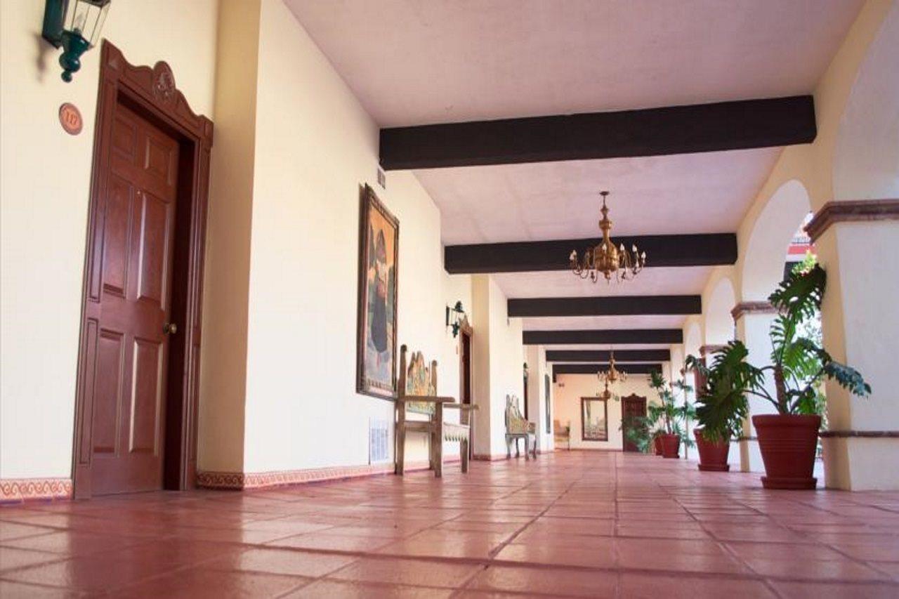 ホテル Hacienda Bajamar La Mision エクステリア 写真